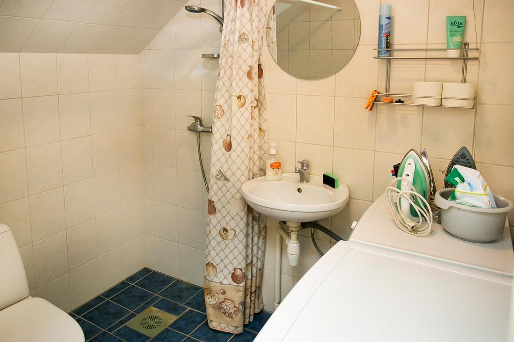 Guesthouse Laurits Kuressaare Extérieur photo