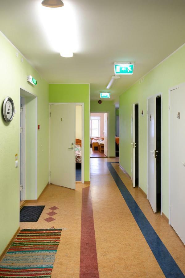 Guesthouse Laurits Kuressaare Extérieur photo